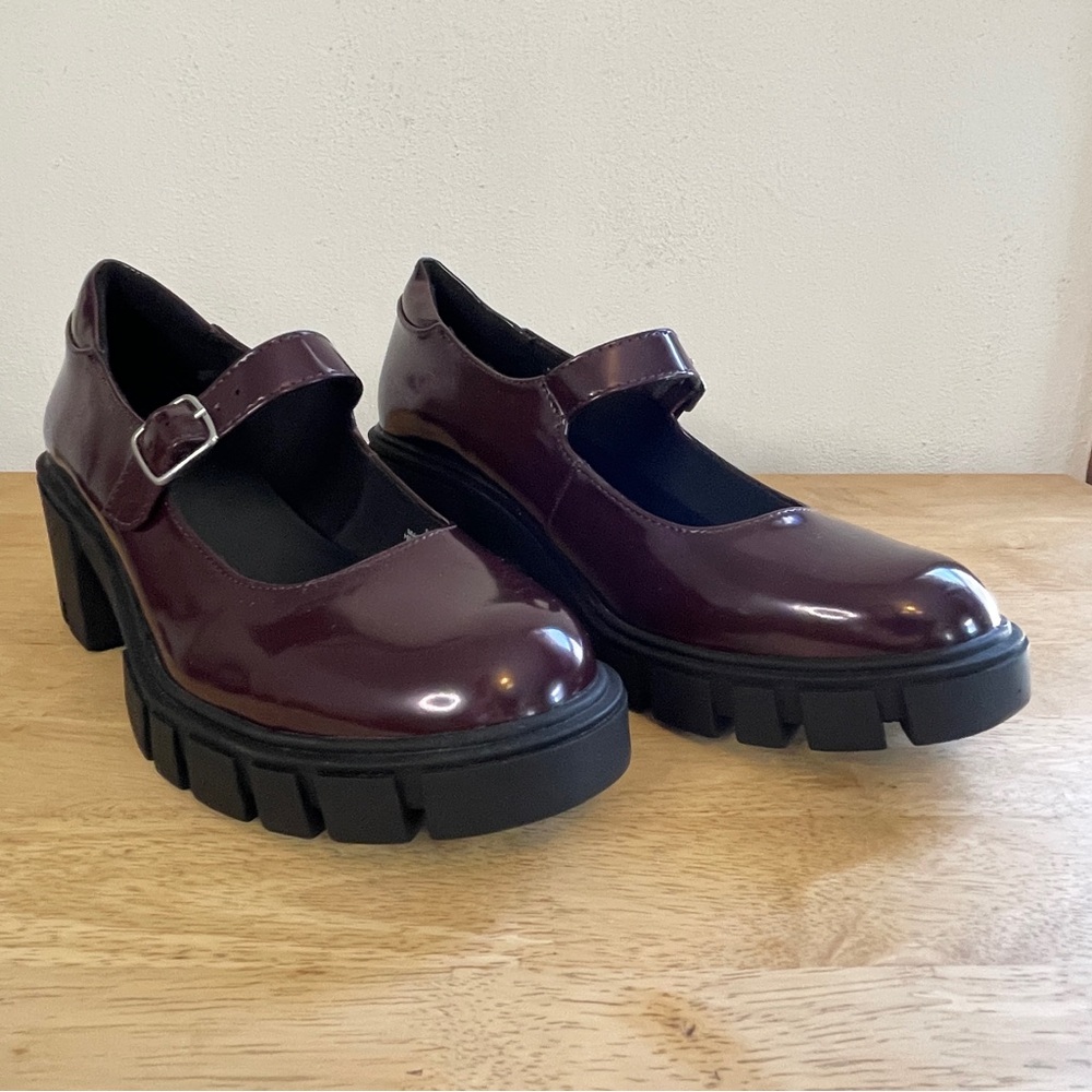 Old Navy Women's Oxblood (Plum) Chunky Mary Jane Platform Shoes Size 8.5
